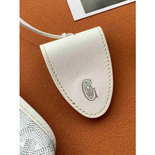Goyard Anjou Mini Heart White Bag